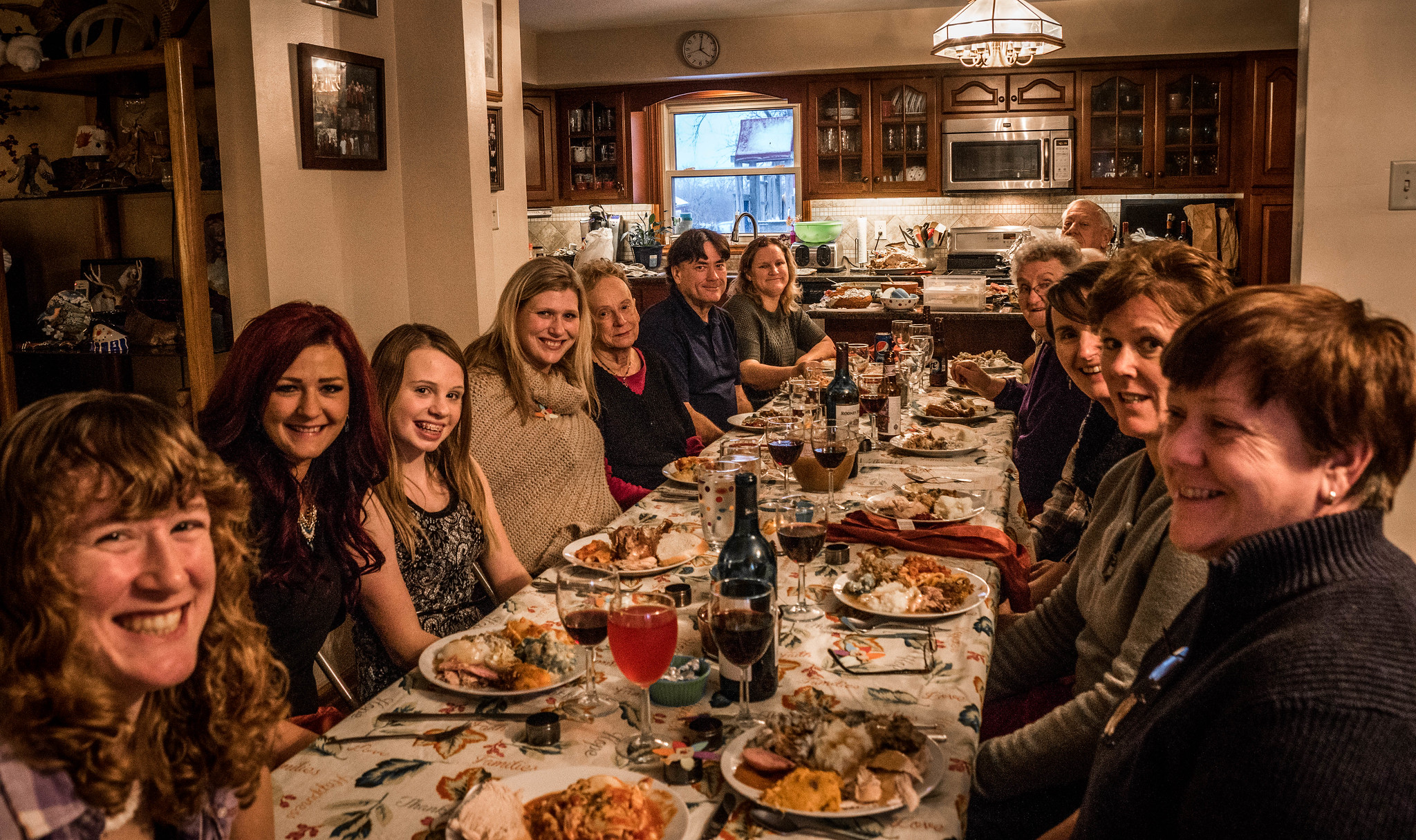 Family members gathered for Thanksgiving dinner | Source: Flickr