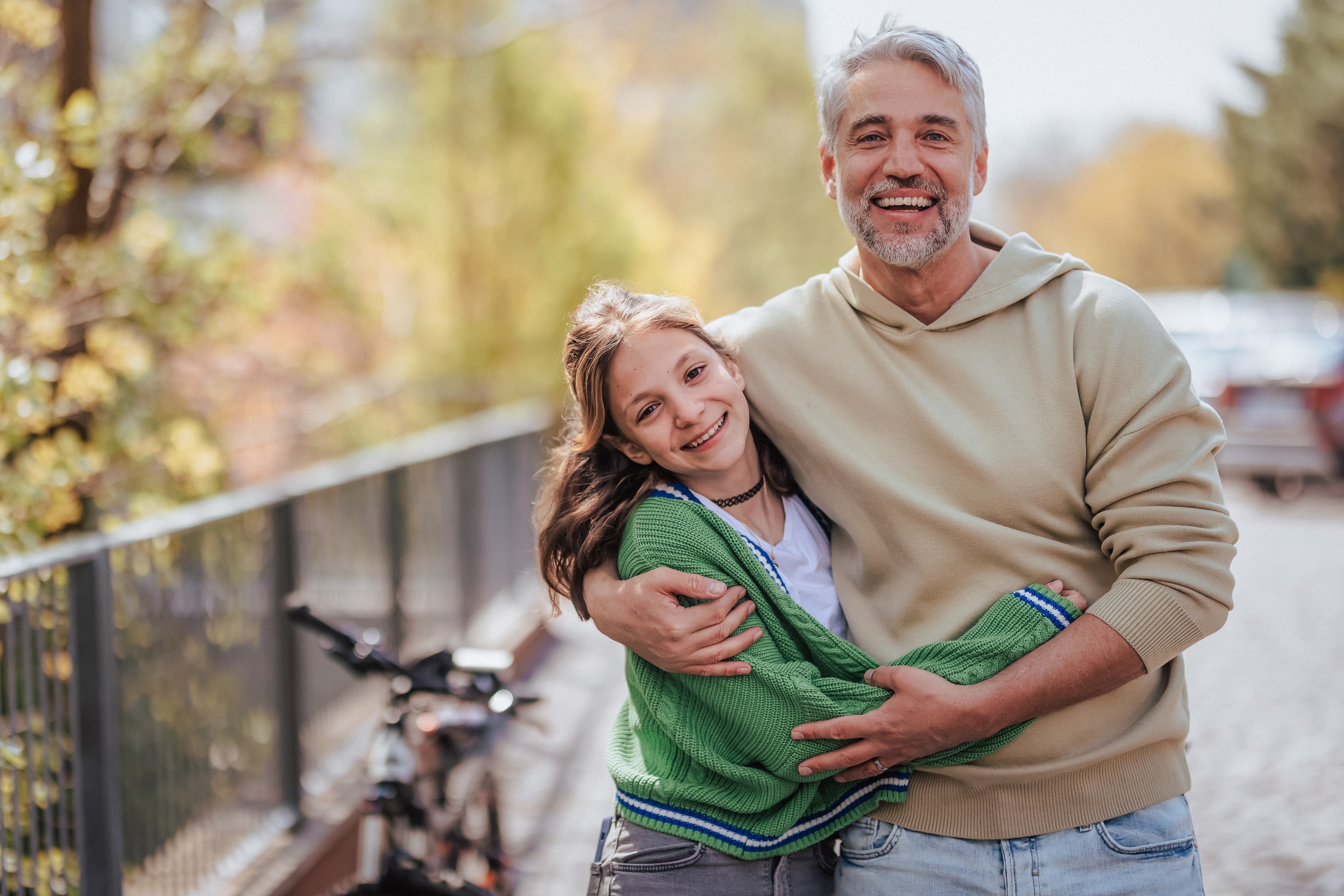 A man wondered why his daughter suddenly had a shift in behavior. | Source: Shutterstock