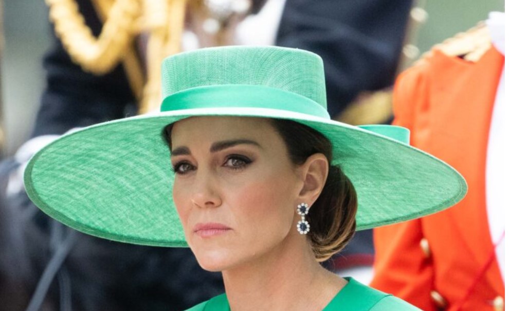 Kate Middleton Hospitalized – Kensington Palace Release New Information ...